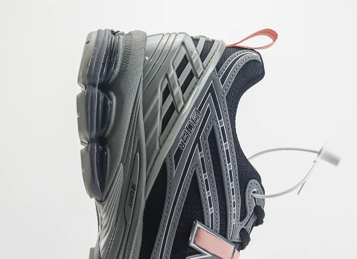 New Balance 1906R Black Pink Moon STYLE-M1906RHC(9)