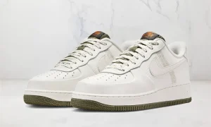 Air Force 1 '07 LV8 Winterized Phantom STYLE-FB8877-001(1)
