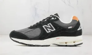 New Balance 2002R Noir Sepia STYLE-M2002REB