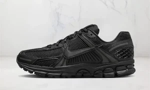 Nike Zoom Vomero 5 Triple Noir STYLE-BV1358-003