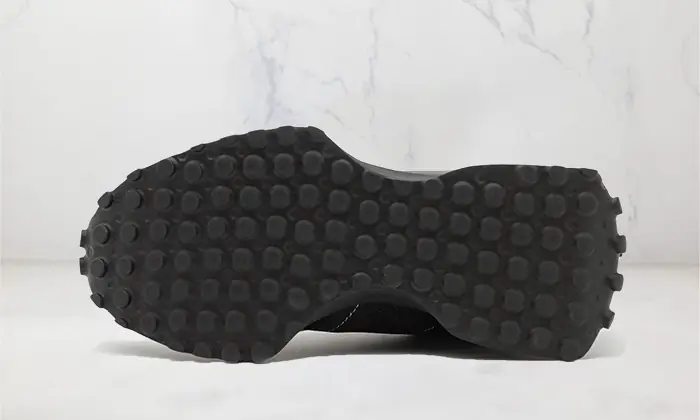 New Balance 327 Triple Noir STYLE-MS327CTB(2)