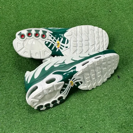 Nike Air Max Plus Tn Lacoste Sneaker - LUXEDEFR.FR