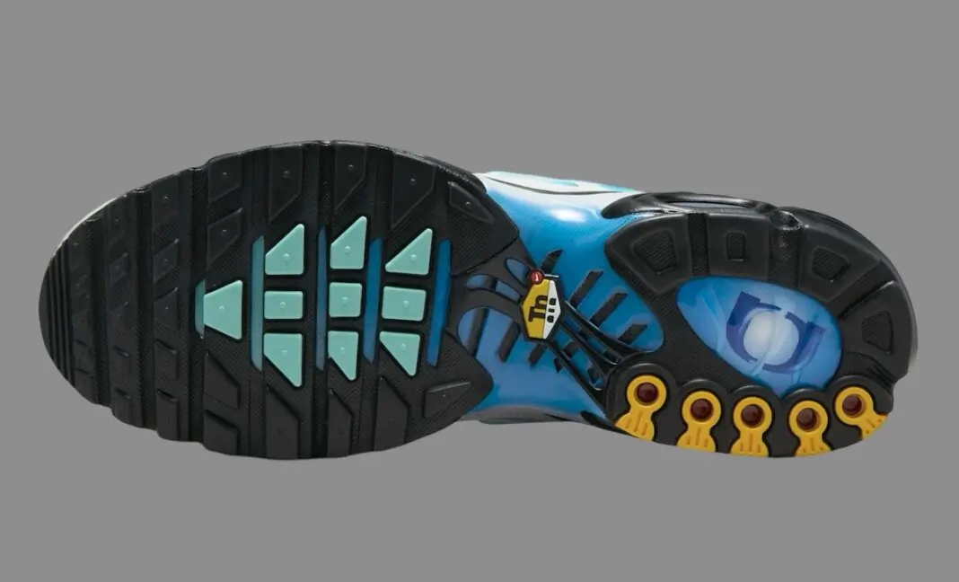 One Block Down x Nike Air Max Plus Tn Light Photo Blue STYLE-FZ3308-400(4)