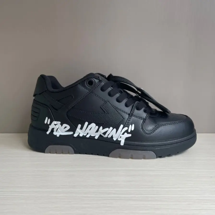 Off White Sneakers Out Of Office Noir STYLE-XVTLJF9681389-2222AXMK
