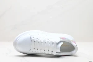 Alexander McQueen Baskets blanches multi-cristaux pour femme(2)