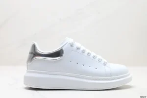 Baskets Alexander McQueen blanches et argentees