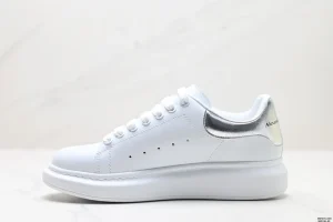 Baskets Alexander McQueen blanches et argentees(3)
