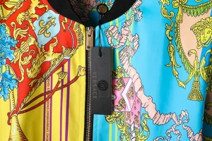 VERSACE VESTE BOMBER IMPRIMé BAROQUE(4)