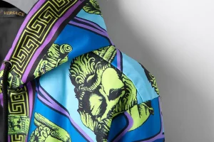 Veste Versace Homme bleu Le Maschere(7)
