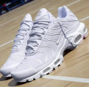 Air Max Plus-Tn Blanche.webp